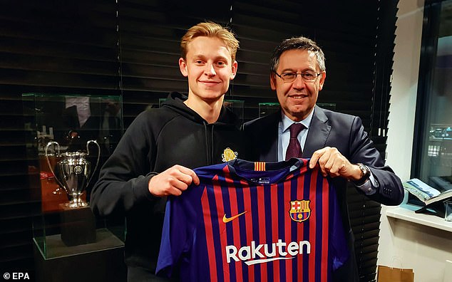 De Jong rejected Manchester City in order to seal his 'dream' move to Barcelona this week
