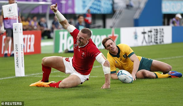 Hadleigh Parkes scored the first try of the match and carried effectively before being replaced