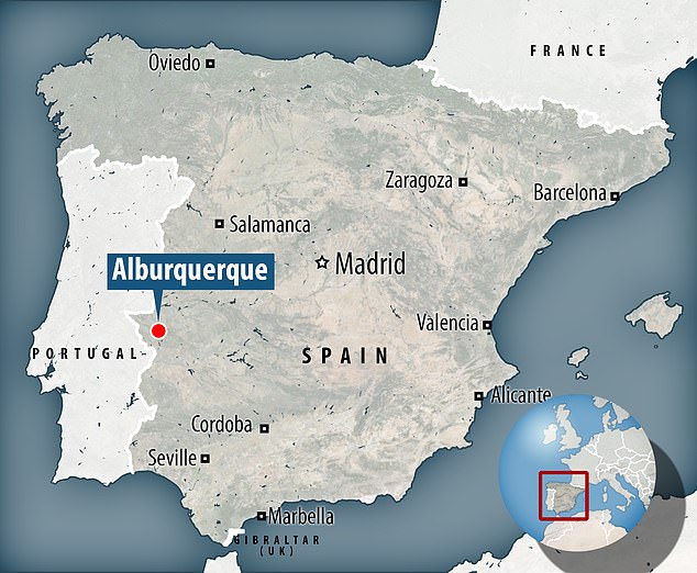 The drawings were discovered in the rocky area of San Juan, near the town of Albuquerque in the province of Badajoz in western Spain